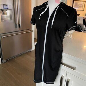 Speedo SS Full Zip Hooded Cover Up Black & White Trim Sz S - no fabric tag